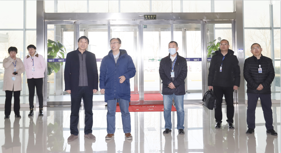 花花牛丨東北農大食品學院院長、中原食品實驗室首席科學家姜毓君教授蒞臨花花牛乳業集團調研