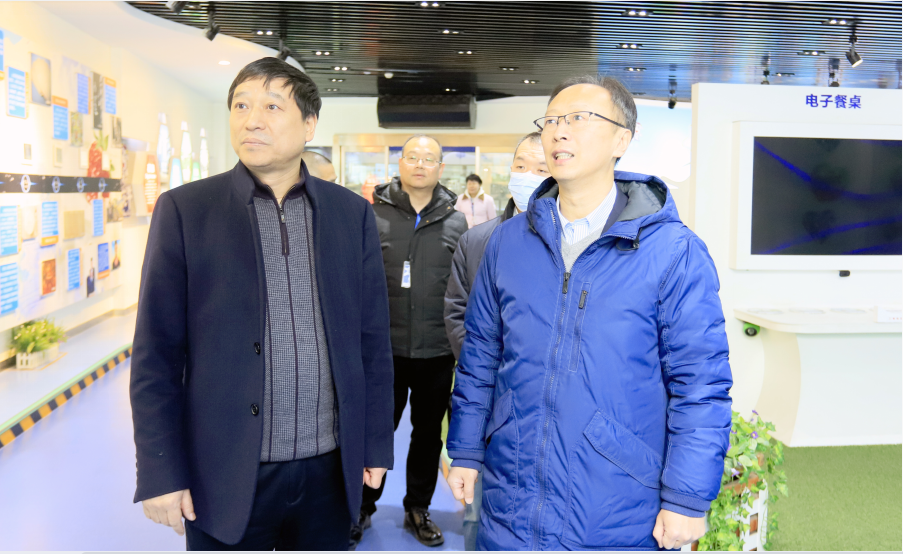 花花牛丨東北農大食品學院院長、中原食品實驗室首席科學家姜毓君教授蒞臨花花牛乳業集團調研