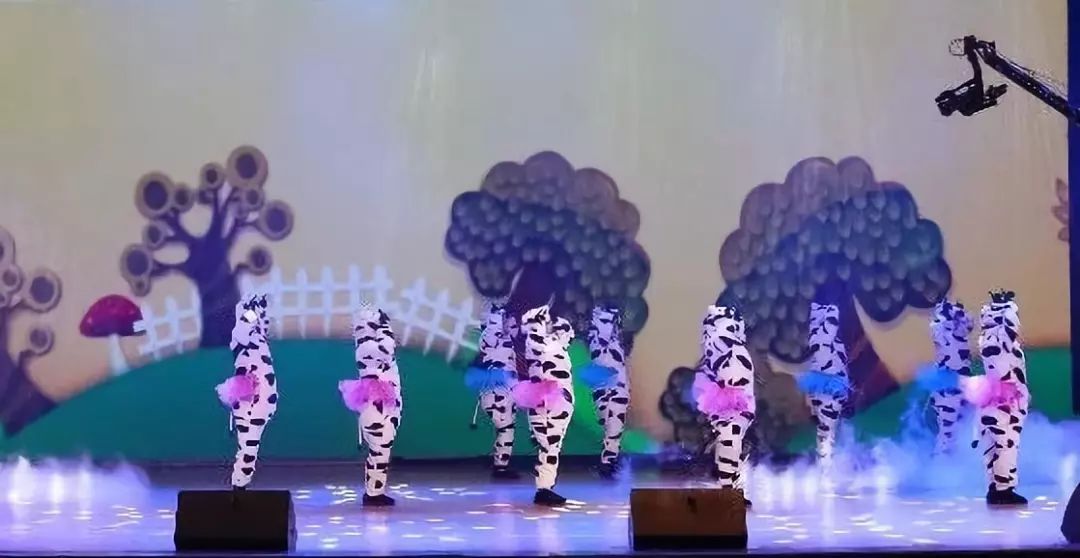 “贏在2019”，花花牛乳業集團2019年新春晚會盛大開幕